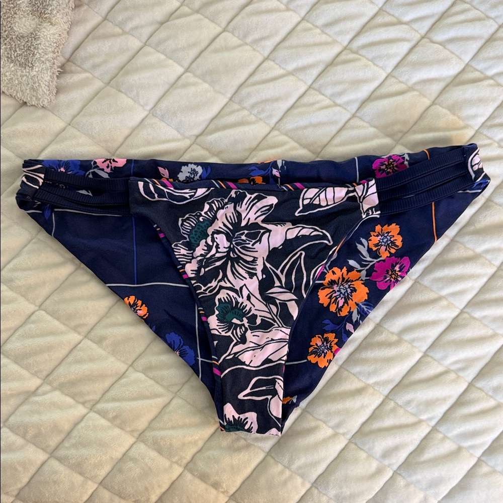 Maaji reversible bikini bottoms